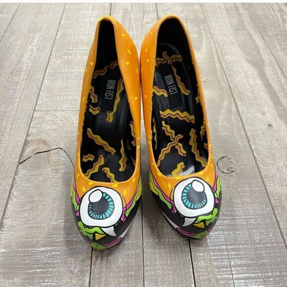 Iron Fist Cycloburger platform heels Dolls Kill - Picture 3 of 6